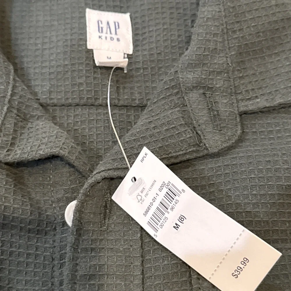 GAP Kids Green Button Up Waffle Knit. New With Tag. Lite Weight. MSRP $39.99.